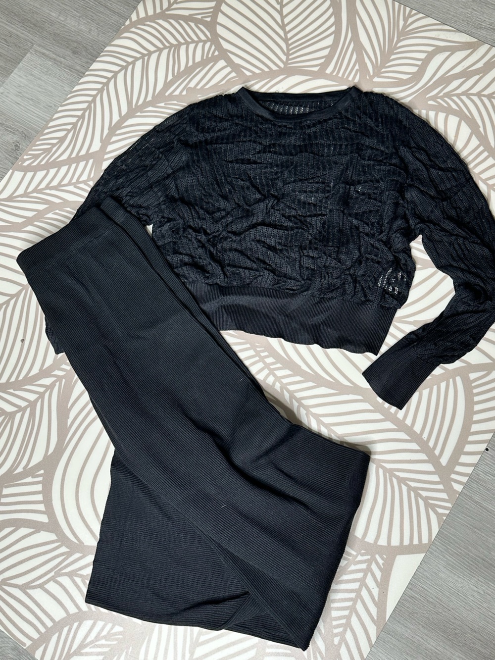Women's Black Ribbed Wide-Leg Knit Pants - Classic Comfort